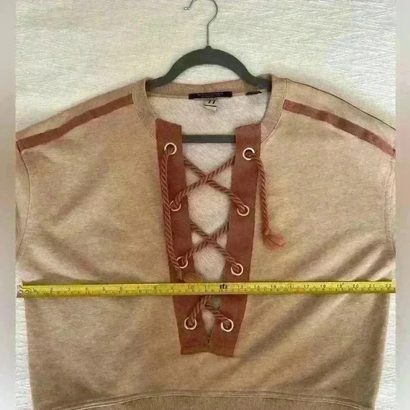 Scotch & Soda Lace Up Crewneck Sweatshirt size
Small/Medium - Picture 6 of 8